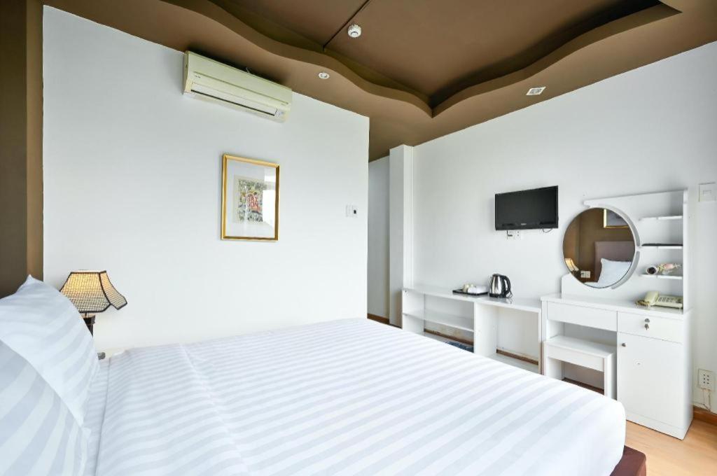 The Noble Swan Wood Park Hotel Bandar Ho Chi Minh Luaran gambar